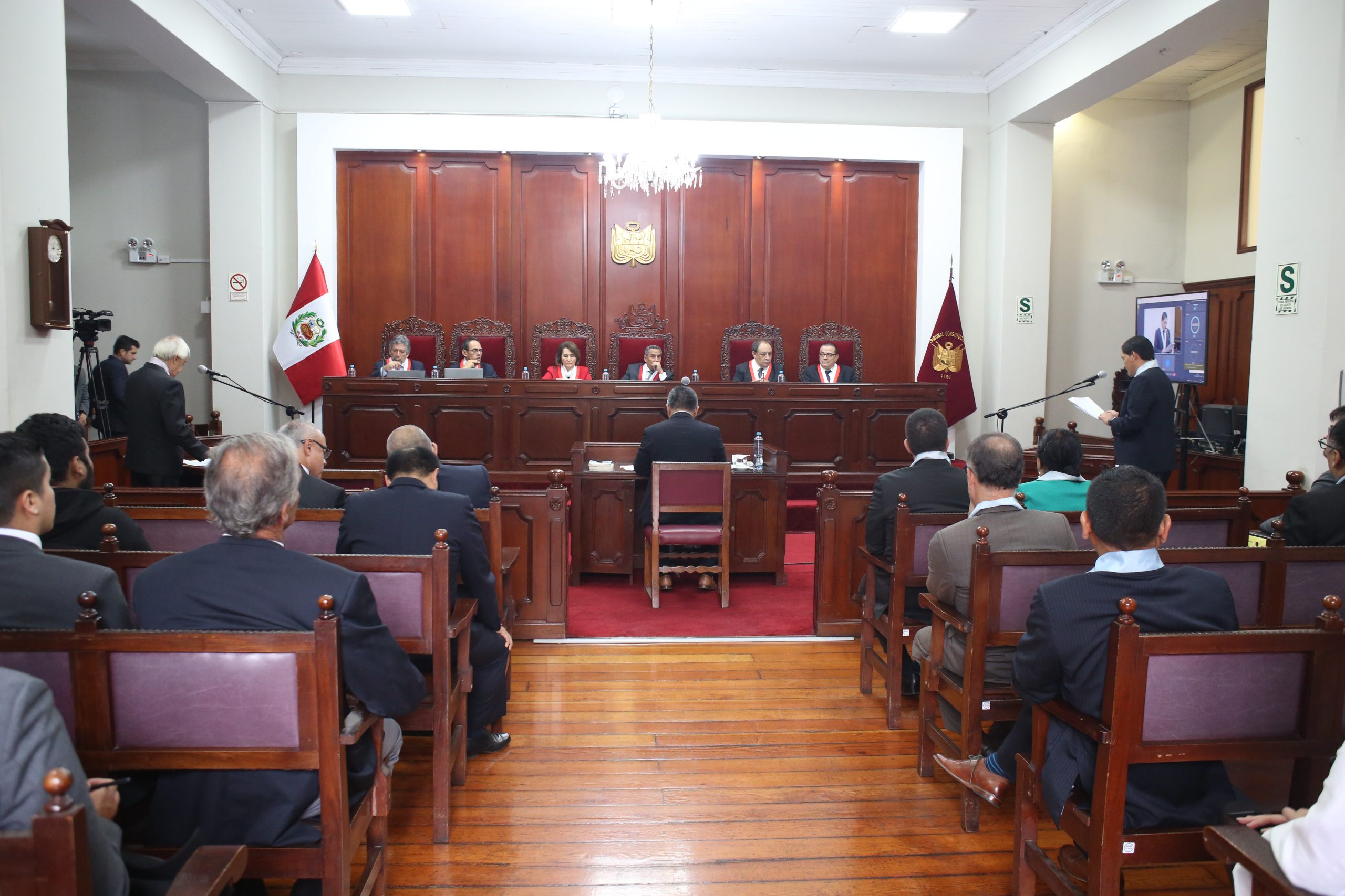 PLENO DEL TRIBUNAL CONSTITUCIONAL SESIONÓ EN  AUDIENCIA PÚBLICA Y DEJÓ AL VOTO 18 CAUSAS
