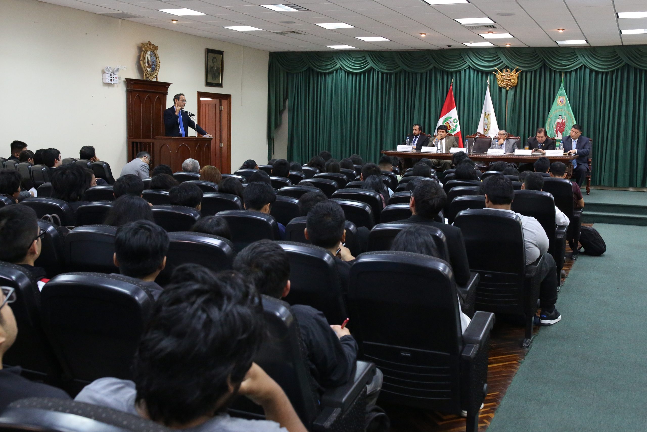 TC REALIZÓ EL CONVERSATORIO “LA CONSTITUCIÓN DE 1993: ANÁLISIS Y PERSPECTIVAS EN SUS PRIMEROS 30 AÑOS” EN LA UNMSM