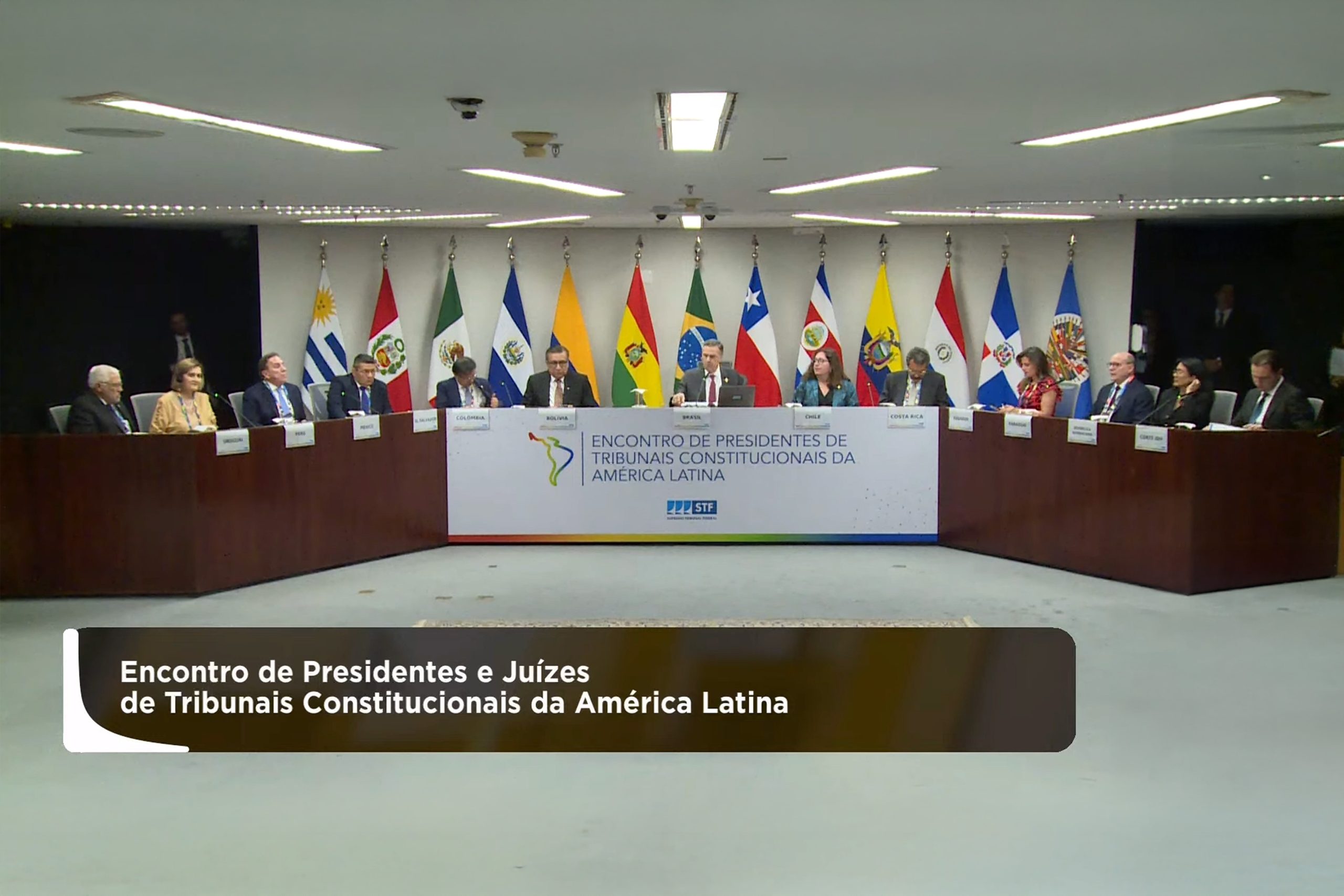 MAGISTRADOS DEL TC DE PERÚ PARTICIPAN EN INAUGURACIÓN DE ENCUENTRO DE PRESIDENTES DE TRIBUNALES CONSTITUCIONALES DE AMÉRICA LATINA EN BRASIL