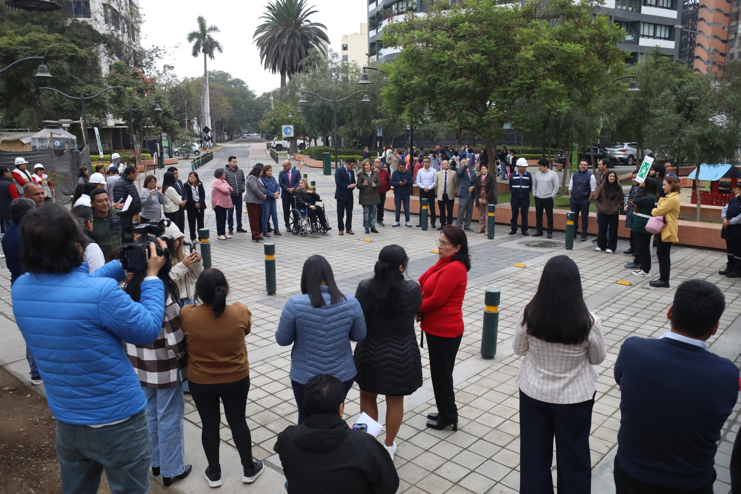 PRESIDENTA DEL TC LUZ PACHECO Y PERSONAL DE LA INSTITUCIÓN PARTICIPARON CON RESPONSABILIDAD EN SIMULACRO NACIONAL MULTIPELIGRO