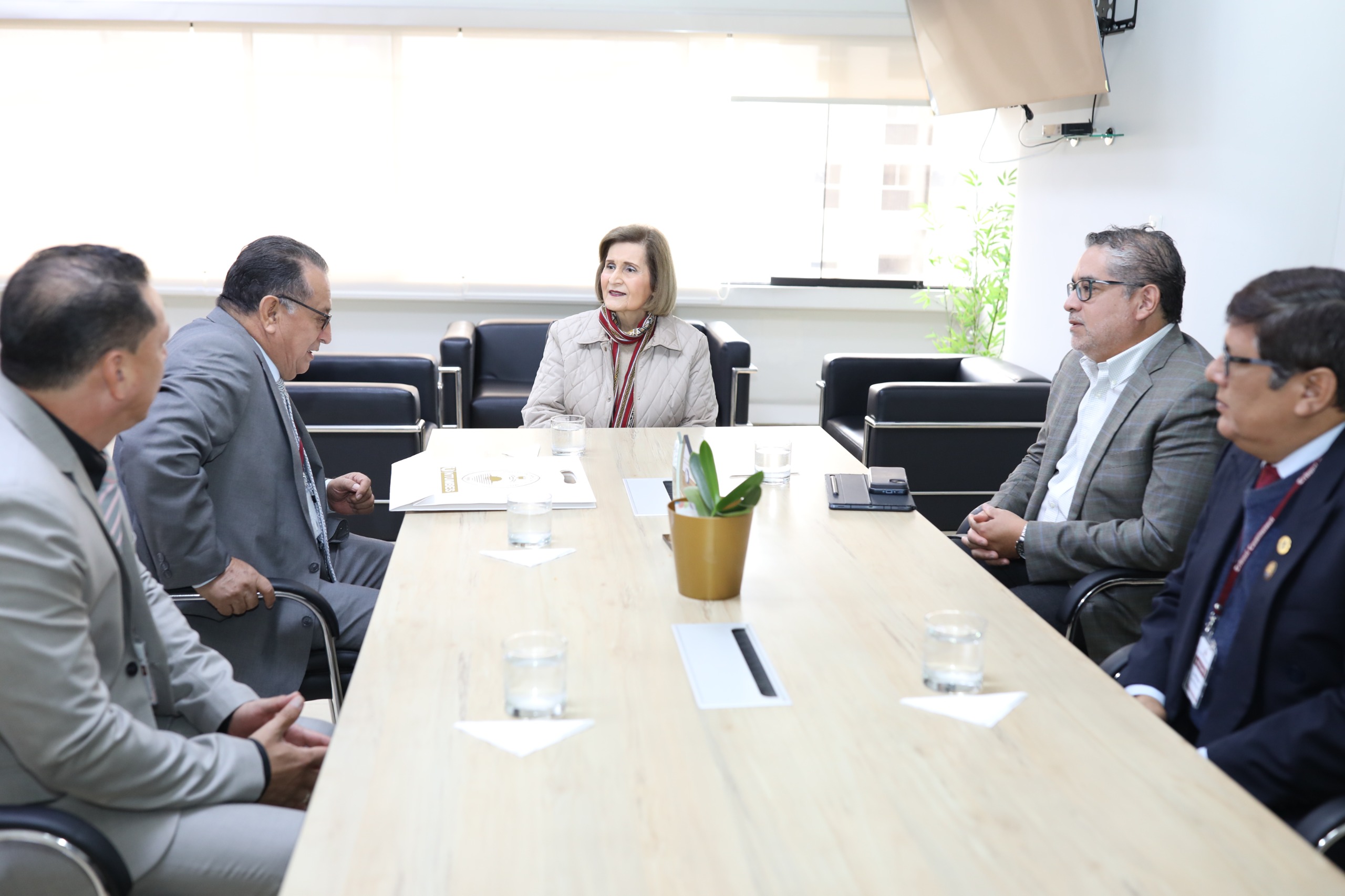 TRIBUNAL CONSTITUCIONAL Y UNIVERSIDAD NACIONAL DE TUMBES SUSCRIBIRÁN UN CONVENIO DE COOPERACIÓN INTERINSTITUCIONAL PARA COORDINAR ACTIVIDADES ACADÉMICAS