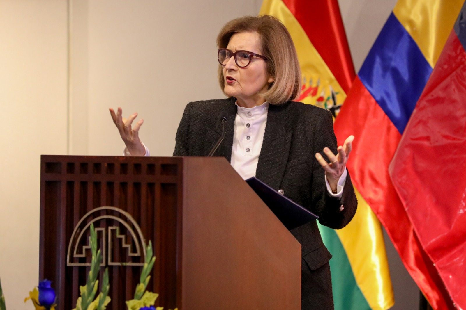 PRESIDENTA DEL TC LUZ PACHECO EXPUSO EN FORO INTERNACIONAL SOBRE LIDERAZGO DE LAS MUJERES Y DEMOCRACIA EN EL PERÚ