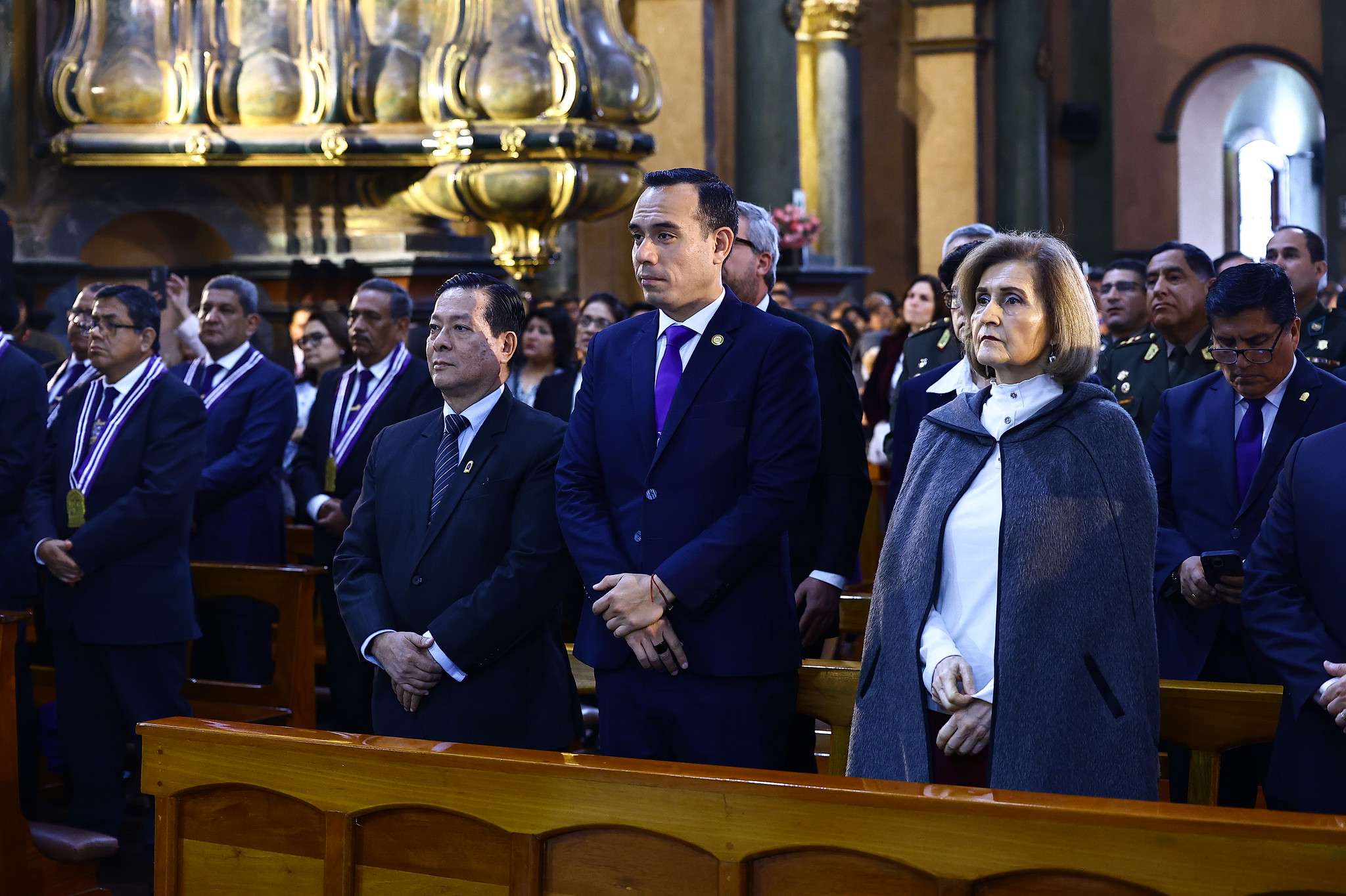 PRESIDENTA DEL TC LUZ PACHECO PARTICIPÓ EN LA MISA POR LA NACIÓN EN HONOR A LA SAGRADA IMAGEN DEL SEÑOR DE LOS MILAGROS
