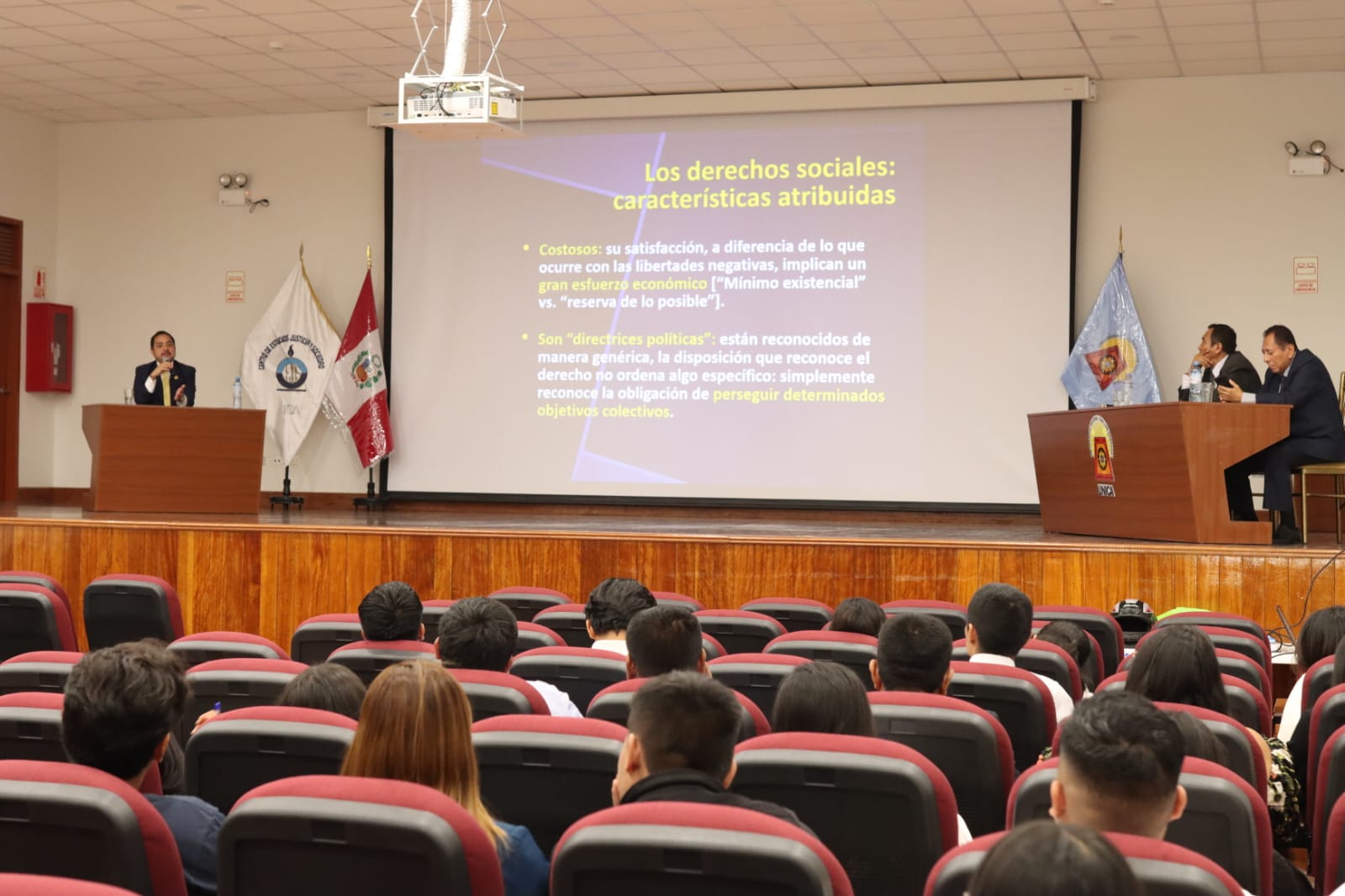 AGENDA CONSTITUCIONAL SOBRE LAS PAUTAS PARA INTERPRETAR Y PROTEGER LOS DERECHOS SOCIALES FUNDAMENTALES REALIZÓ EL CEC DEL TC EN ICA