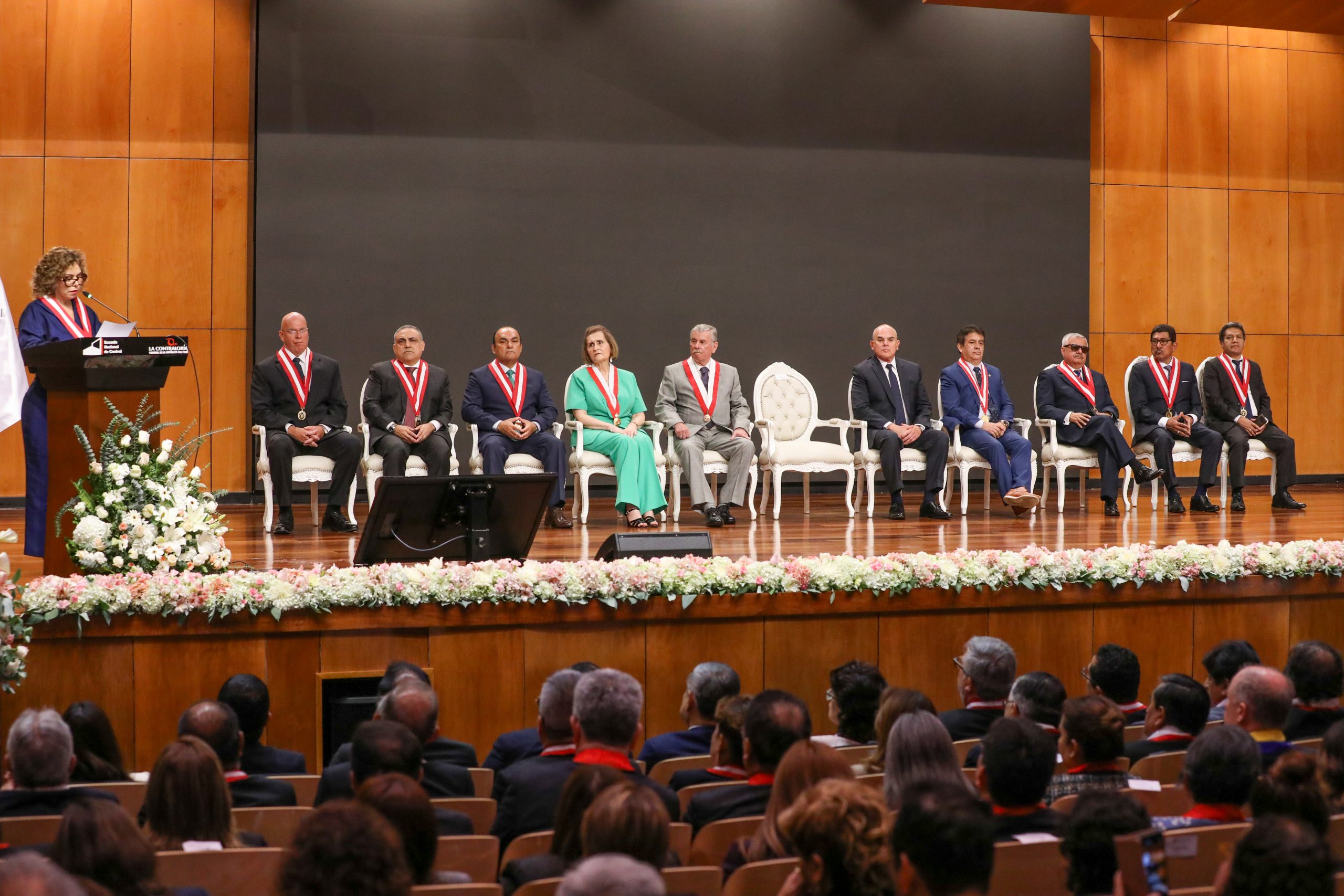 MAGISTRADOS DEL TRIBUNAL CONSTITUCIONAL ASISTIERON A JURAMENTACIÓN DE LA PRESIDENTA DE LA JUNTA NACIONAL DE JUSTICIA