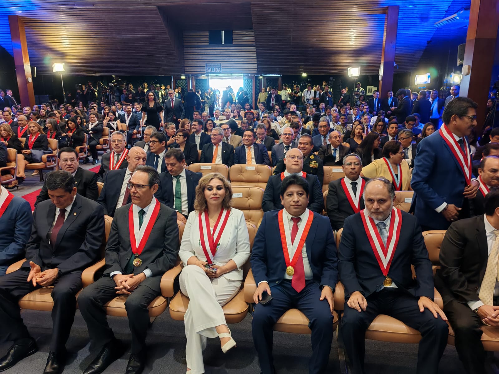 MAGISTRADOS DEL TRIBUNAL CONSTITUCIONAL PARTICIPARON EN CEREMONIA DE JURAMENTACIÓN DEL FISCAL DE LA NACIÓN, TOMÁS GÁLVEZ