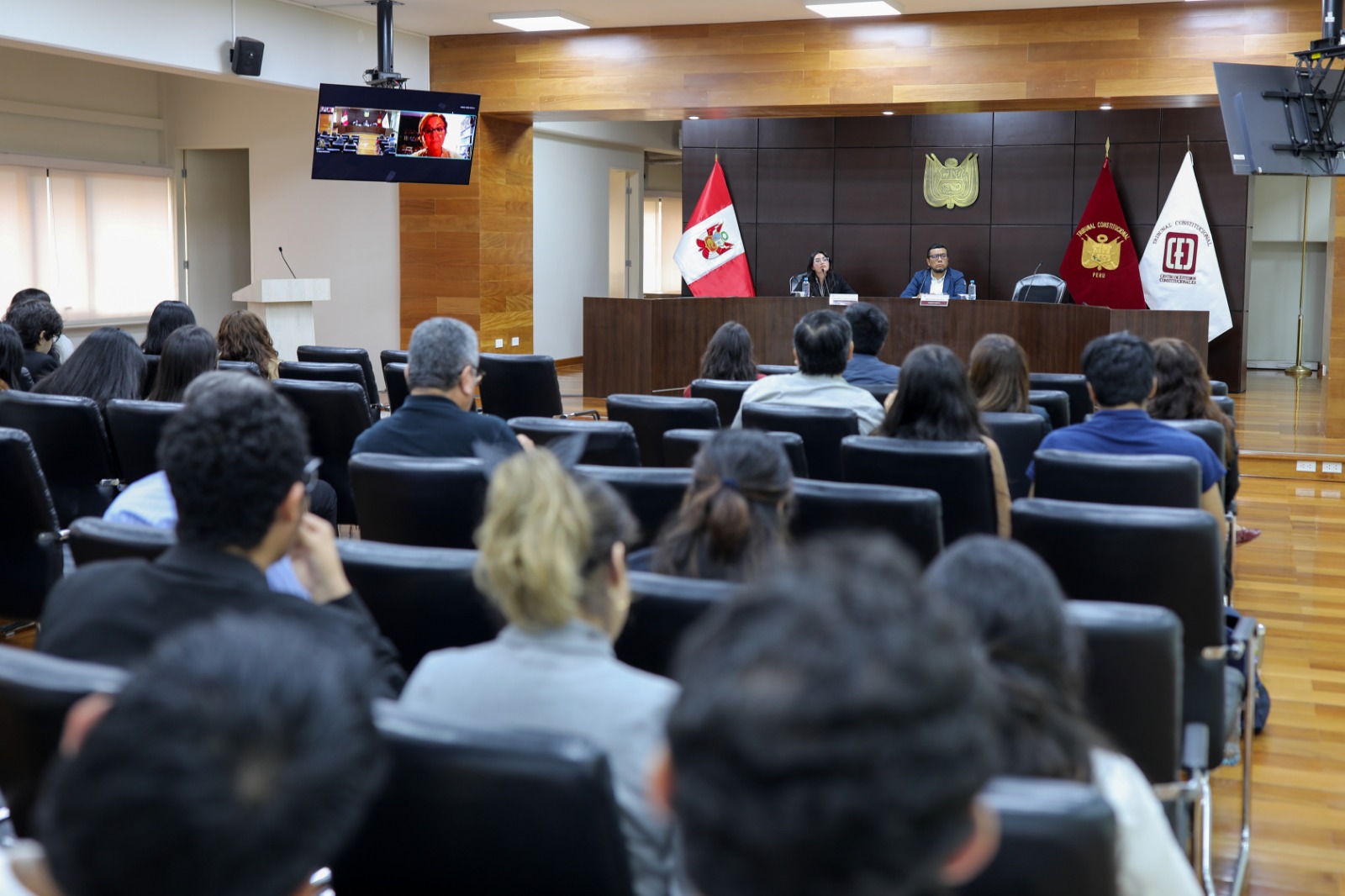 EN LA SEMANA DEL CINE Y DERECHO CONSTITUCIONAL SE COMENTÓ LA PELÍCULA “EL CAIRO 678”
