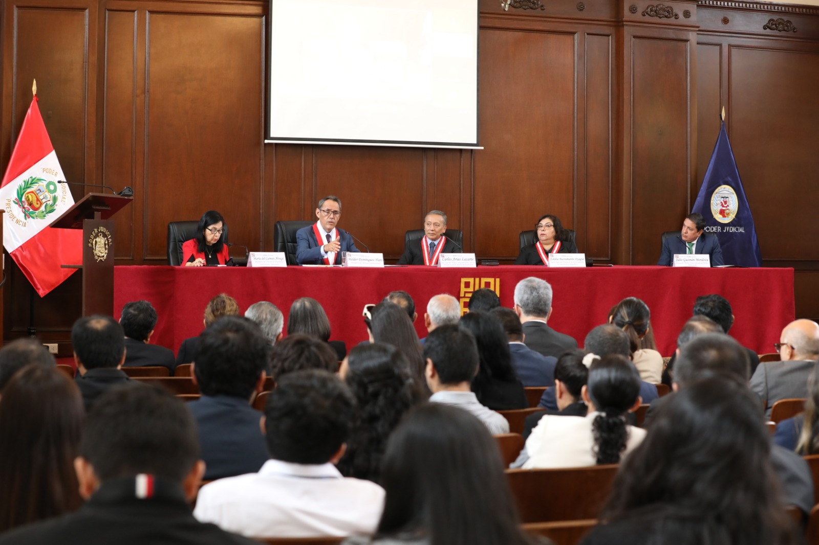 PRESIDENTE DEL TRIBUNAL CONSTITUCIONAL HELDER DOMÍNGUEZ PARTICIPÓ EN LA PRESENTACIÓN DEL LIBRO SOBRE DERECHO MEDIOAMBIENTAL EDITADO POR EL PODER JUDICIAL