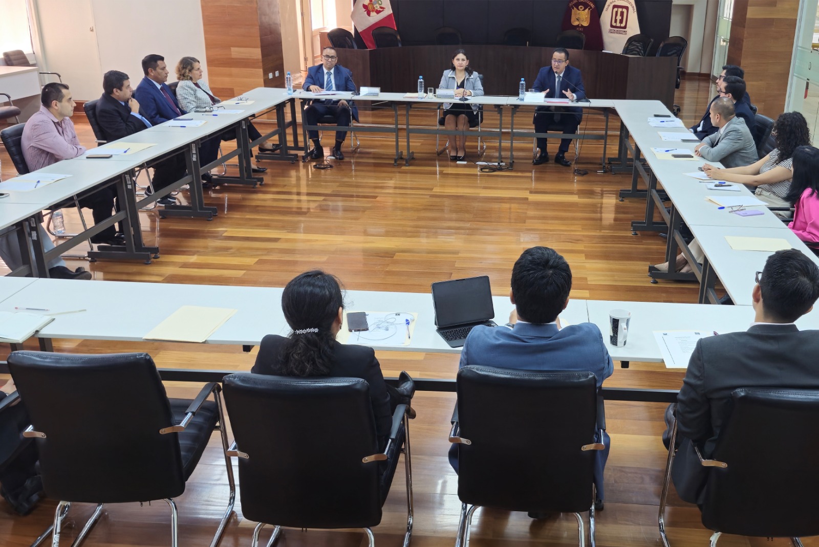 TALLER DE INVESTIGACIÓN “EL DERECHO A LA PRUEBA” REALIZÓ EL CENTRO DE ESTUDIOS CONSTITUCIONALES DEL TRIBUNAL CONSTITUCIONAL