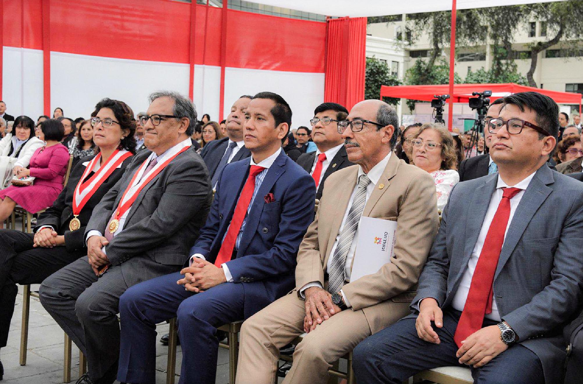 MAGISTRADO DEL TC GUSTAVO GUTIÉRREZ PARTICIPÓ EN LA CEREMONIA DE ACCIÓN DE GRACIAS POR EL 204 ANIVERSARIO DEL CONGRESO DE LA REPÚBLICA